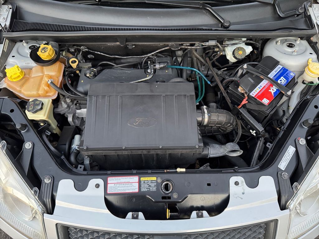 Fiesta Sedan 1.6 (Flex)