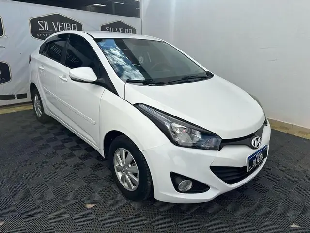 Carro Hyundai HB20S 2014 1.6 Comfort Plus (Aut) (Flex)