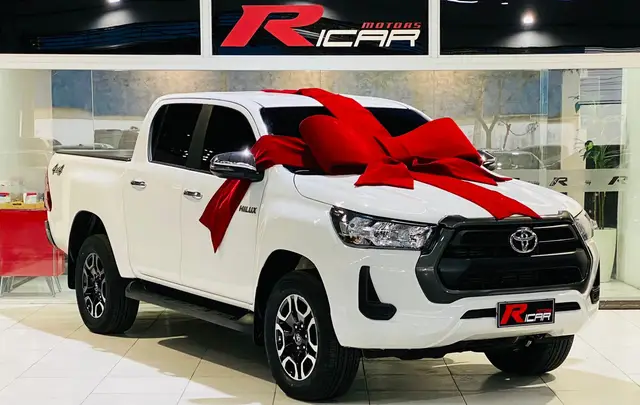 Carro Toyota Hilux Cabine Dupla 2022 STD Power Pack 2.8 TDI CD 4x4