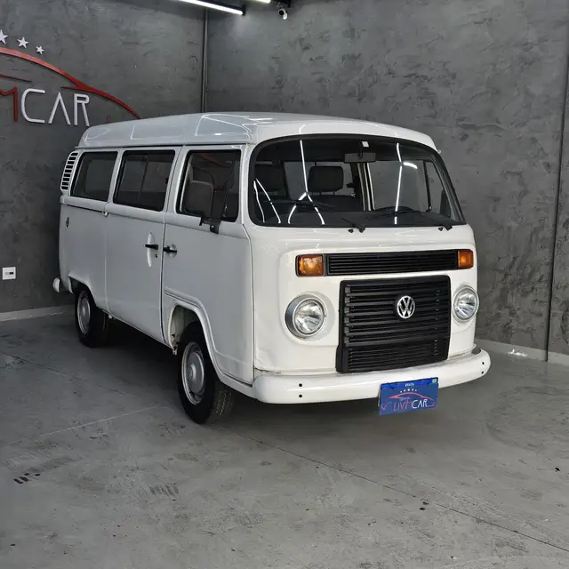 Carro Volkswagen Kombi 2010 Standard 1.4 (Flex)