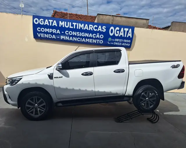 Carro Toyota Hilux Cabine Dupla 2016 Hilux 2.8 16v TDI SRV CD 4x4 (Aut)