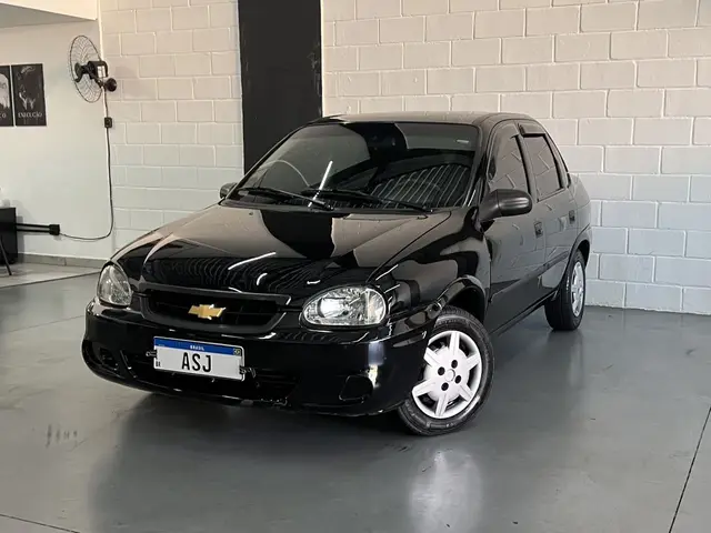 Carro Chevrolet Classic 2010 Life 1.0 VHCE (Flex)