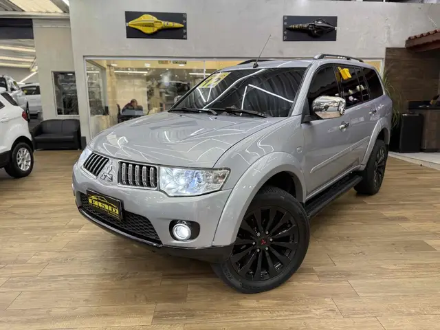 Carro Mitsubishi Pajero Dakar 2012 3.5 HPE 4WD (aut)(Flex)