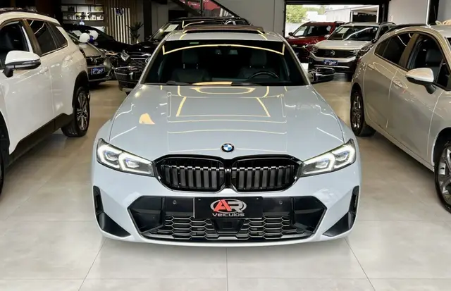 Carro BMW 320i 2024 M Sport 2.0 Turbo (Aut.)