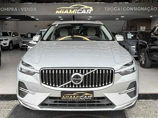 Carro Volvo XC60 2022 Recharge Inscription Hybrid AWD (Aut)