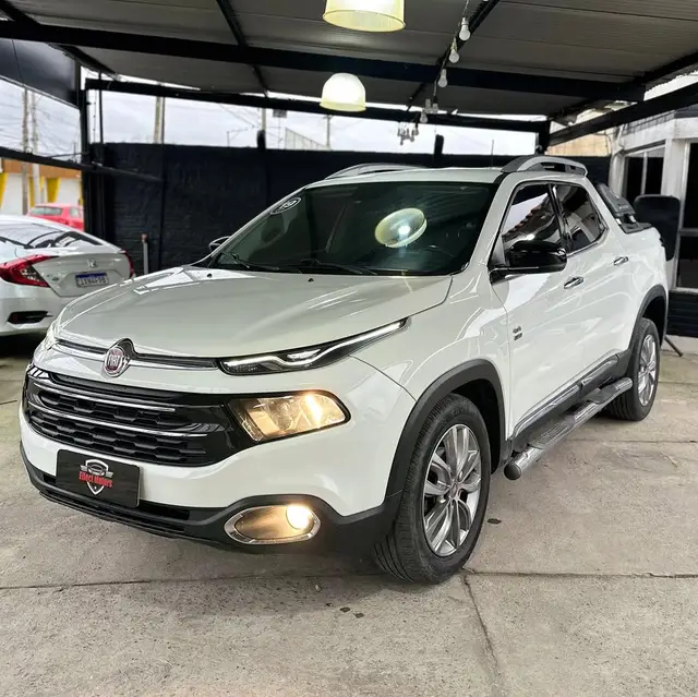 Carro Fiat Toro 2019 Volcano 2.0 diesel AT9 4x4