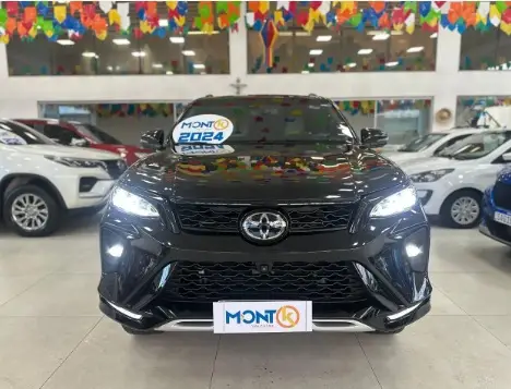 Carro Toyota SW4 2024 Diamond  2.8 Turbodiesel 4x4 (Aut.)