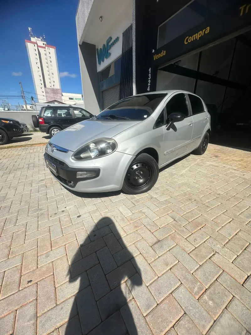 Fiat Punto Attractive 1.4 (Flex)
