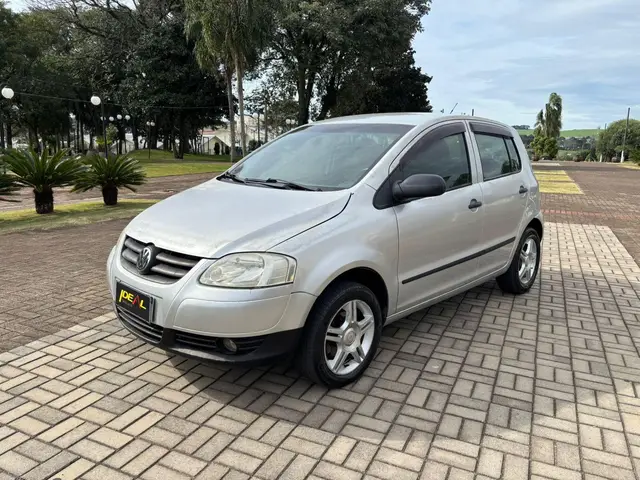 Carro Volkswagen Fox 2008 1.0 8V (Flex)