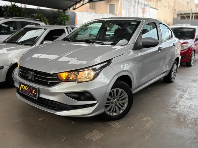 Carro Fiat Cronos 2023 Drive 1.0 (Flex) MT