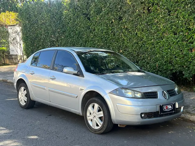 Carro Renault Megane Sedan 2007 Mégane Sedan Dynamique 2.0 16V (aut)
