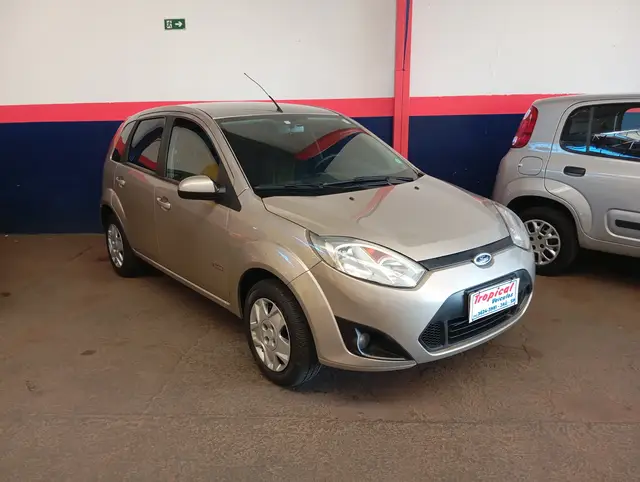 Carro Ford Fiesta Hatch 2012 1.6 (Flex)