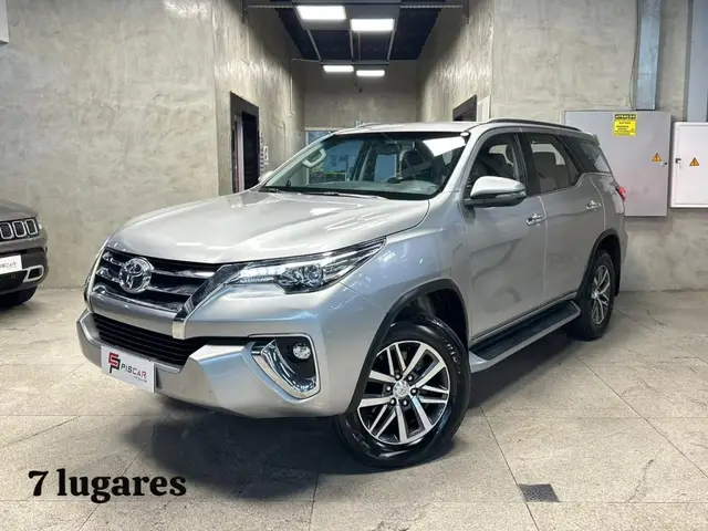 Carro Toyota SW4 2020 2.8 TDI SRX 7L 4x4 (Aut) (Diesel)
