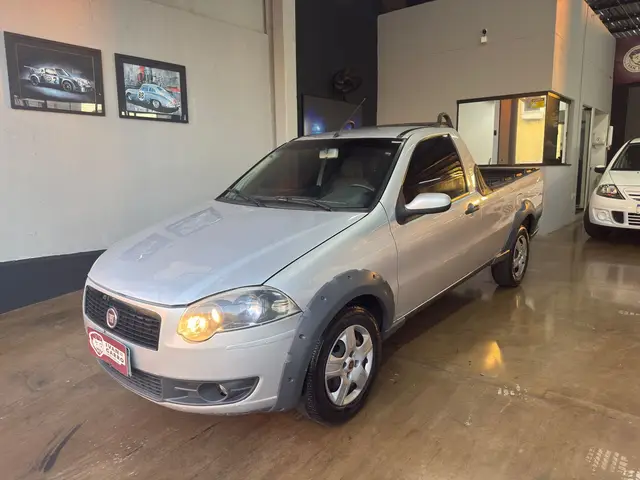 Carro Fiat Strada 2009 Trekking 1.4 (Flex)