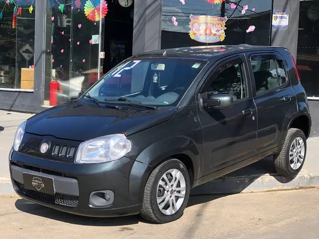 Carro Fiat Uno 2012 Vivace 1.0 8V (Flex) 4p