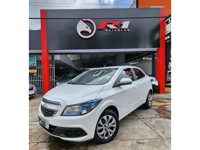 Carro Chevrolet Onix 2015 1.4 LTZ SPE/4 (Aut)