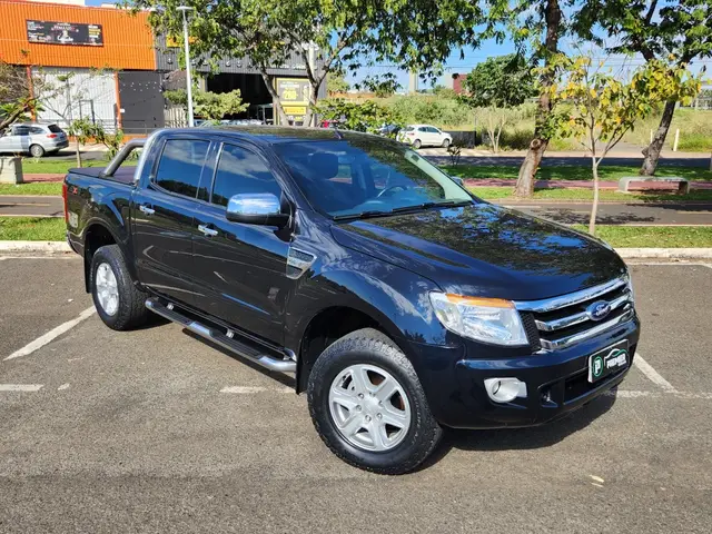 Carro Ford Ranger Cabine Dupla 2014 Ranger 3.2 XLT CD 4x4 (Aut)