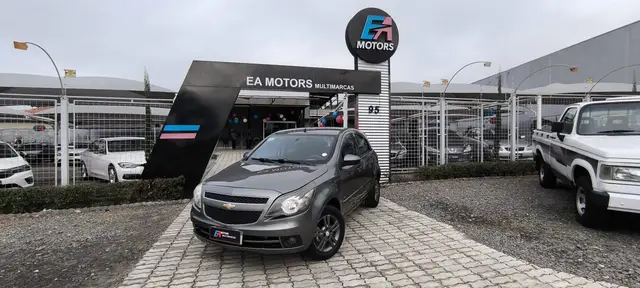 Carro Chevrolet Agile 2010 LTZ 1.4 8V (Flex)