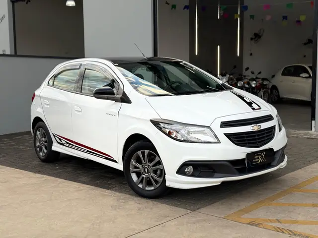 Carro Chevrolet Onix 2015 1.4 Effect SPE/4