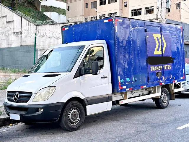 Carro Mercedes-Benz Sprinter 2013 Chassi 311 CDI