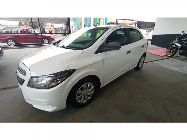 Carro Chevrolet Onix 2019 1.0 Joy SPE/4