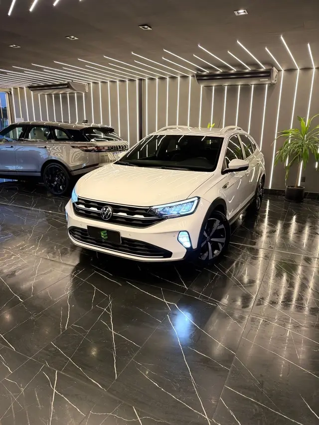 Carro Volkswagen Nivus 2021 Highline 1.0 Turbo (Aut.)