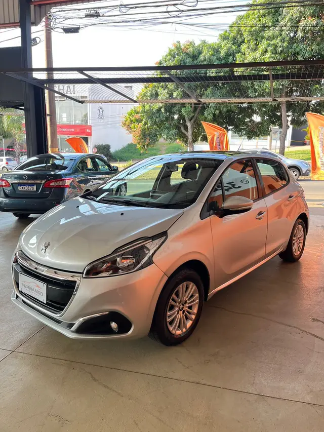 Carro Peugeot 208 2018 Allure 1.2 12V (Flex)