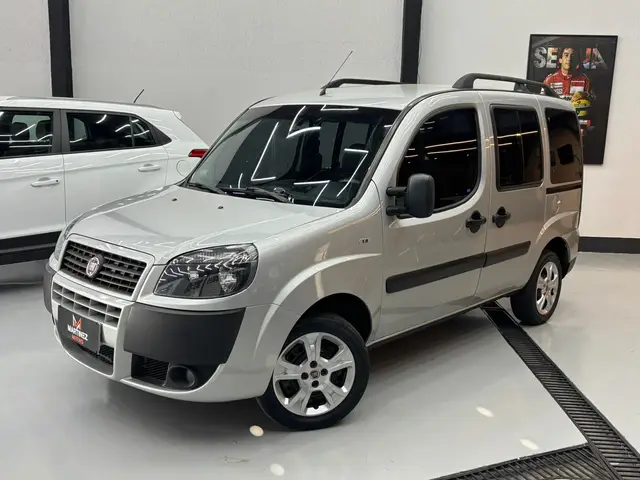 Carro Fiat Doblò 2021 Essence 1.8 16V (Flex)