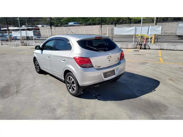 Carro Chevrolet Onix 2015 1.4 LTZ SPE/4