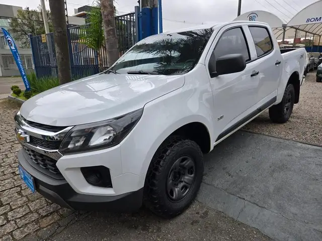 Carro Chevrolet S10 Cabine Dupla 2022 S10 2.8 CTDI LS 4WD (Cabine Dupla)
