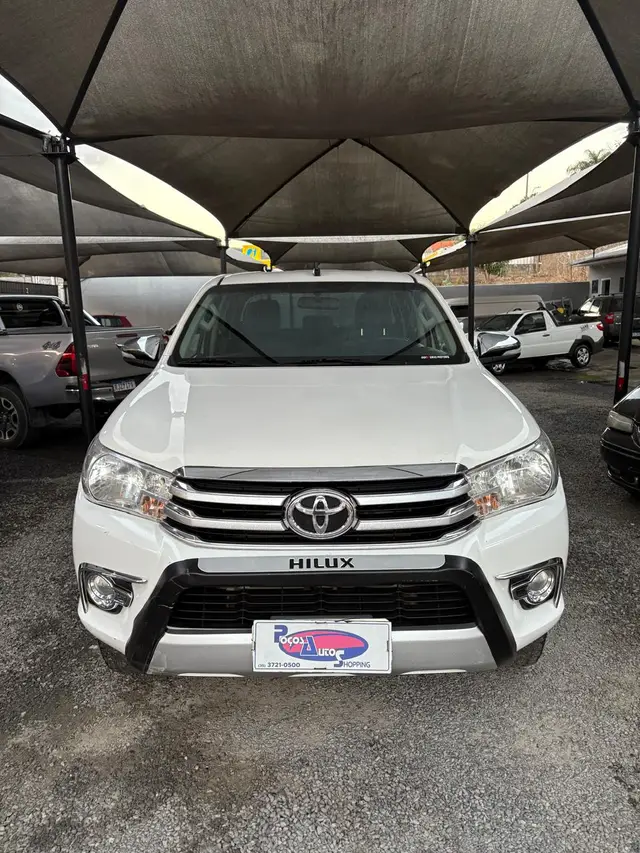 Carro Toyota Hilux Cabine Dupla 2017 Hilux 2.8 TDI SRV CD 4x4 (Aut)