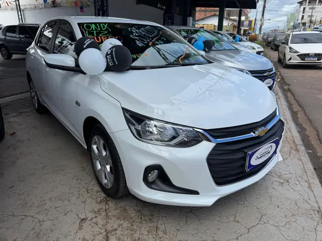 Carro Chevrolet Onix 2023 LTZ 1.0 Turbo