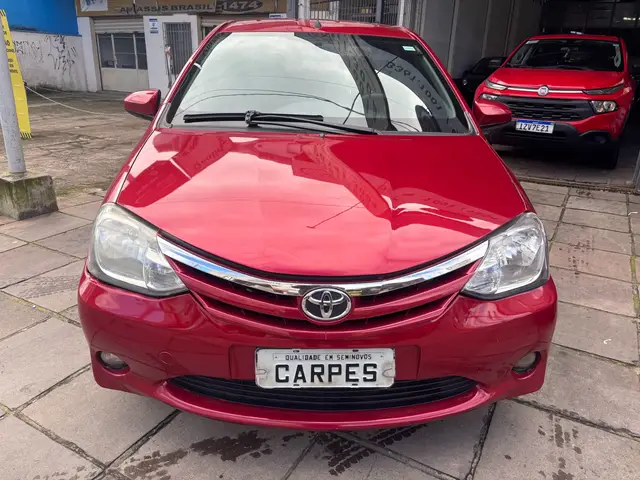 Carro Toyota Etios Sedan 2015 X 1.5 (Flex)