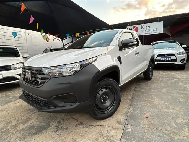Carro Fiat Strada 2025 Endurance 1.3 Flex 8V CS