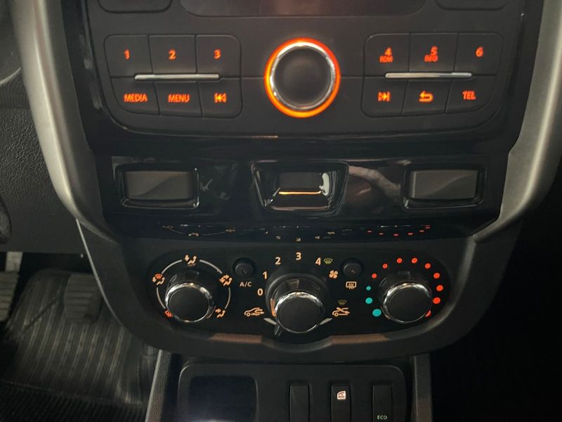Duster 1.6 16V Expression (Flex)