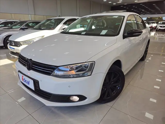 Carro Volkswagen Jetta 2013 2.0 Comfortline Tiptronic (Flex)