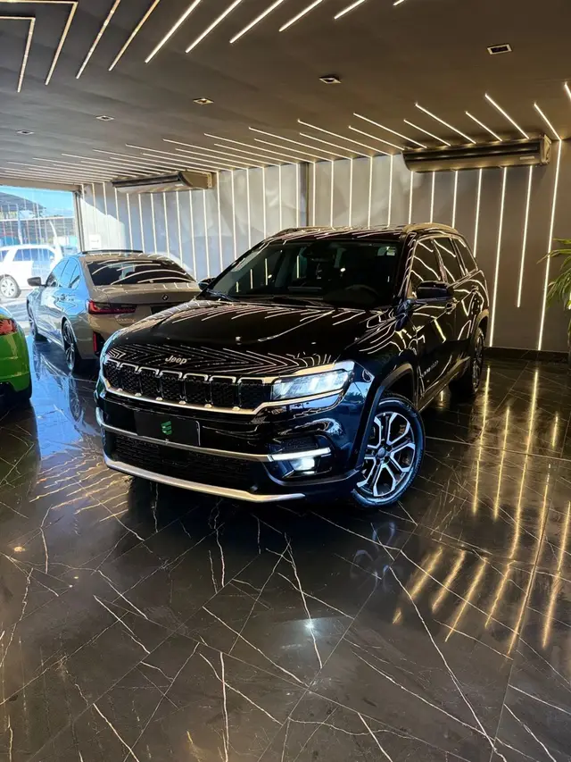 Carro Jeep Commander 2023 Limited 1.3 T270