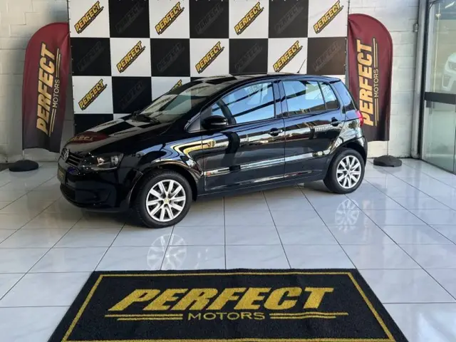 Carro Volkswagen Fox 2013 1.0 VHT (Flex) 4p