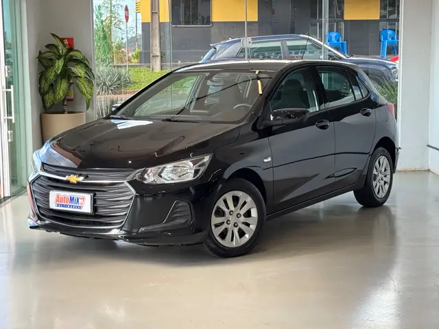 Carro Chevrolet Onix 2023 LT 1.0