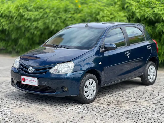 Carro Toyota Etios 2017 XS 1.5 (Aut) (Flex)