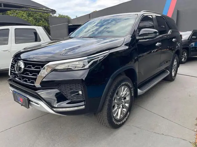 Carro Toyota Hilux Cabine Dupla 2024 Conquest 4x4 2.8 Diesel