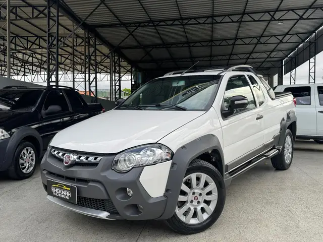 Carro Fiat Strada 2014 Adv.1.8 16V Dualogic Flex CE