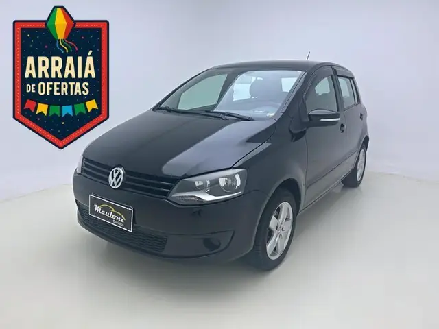 Carro Volkswagen Fox 2014 1.0 TEC (Flex) 4p