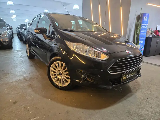Carro Ford Fiesta Hatch 2014 Titanium Powershift 1.6 (Flex)