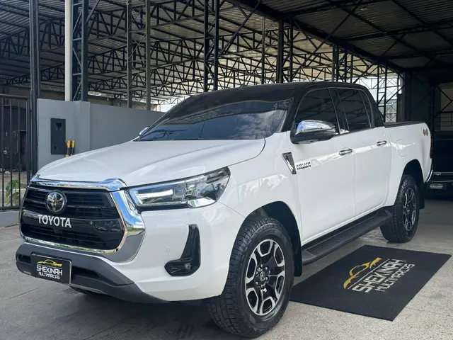 Carro Toyota Hilux Cabine Dupla 2024 SRX 4x4 2.8 Diesel