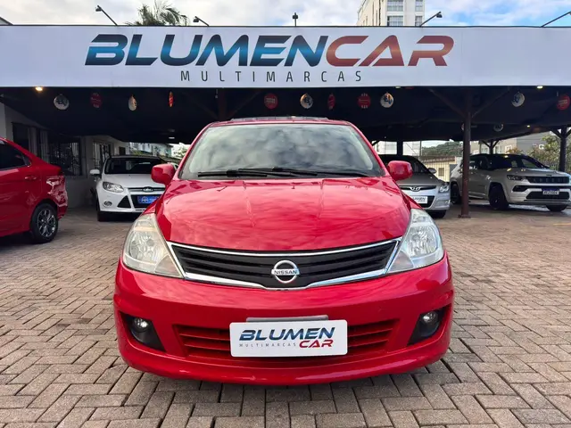 Carro Nissan Tiida 2013 SL 1.8 (flex) (aut)