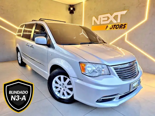 Carro Chrysler Town & Country 2012 Touring 3.6 (aut)