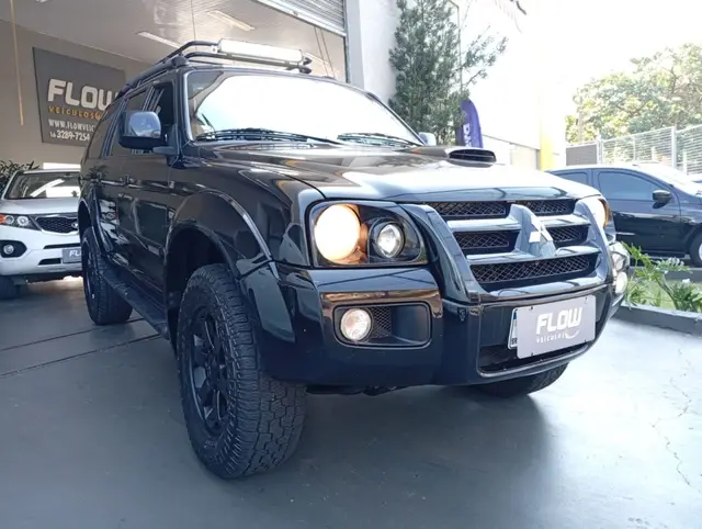 Carro Mitsubishi Pajero Sport 2011 HPE 4x4 2.5