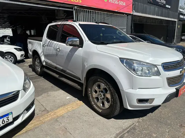 Carro Chevrolet S10 Cabine Dupla 2014 S10 2.8 CTDI LTZ 4WD (Cabine Dupla) (Aut)