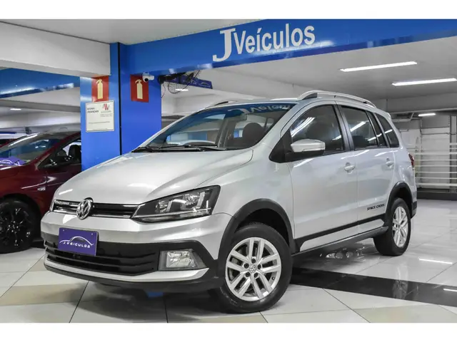 Carro Volkswagen SpaceCross 2015 1.6 16V MSI (Flex)